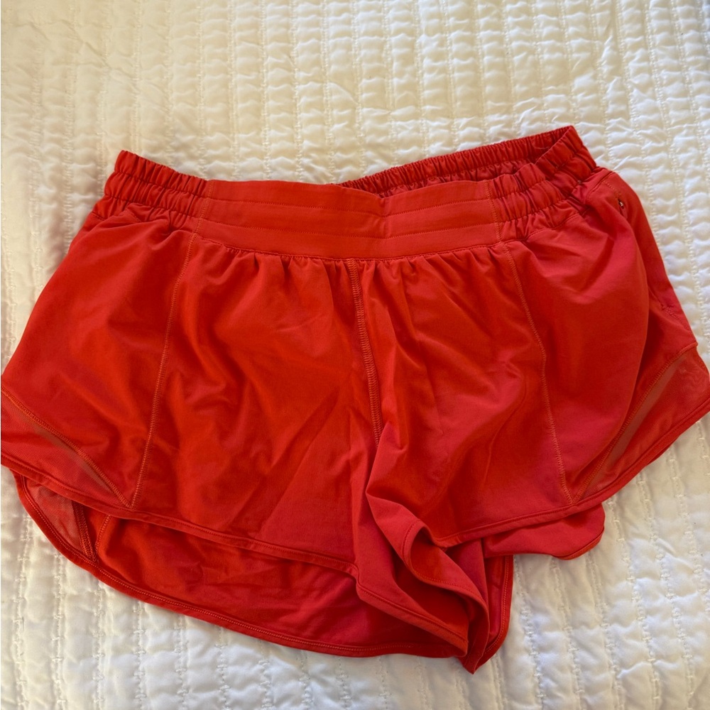 Lululemon Hotty Hot 2.5 Inch Shorts